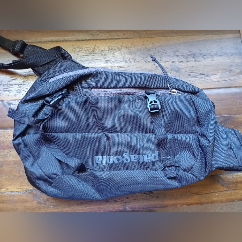 Patagonia 8L Atom Sling